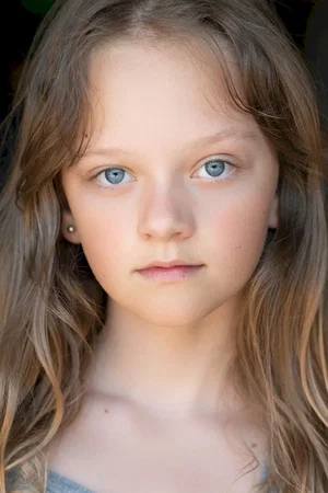  Ivy George photo