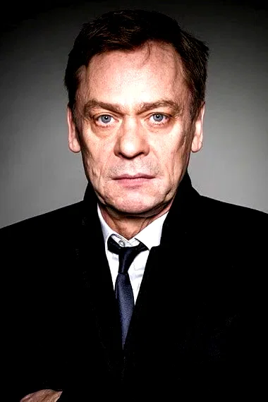 Sylvester Groth