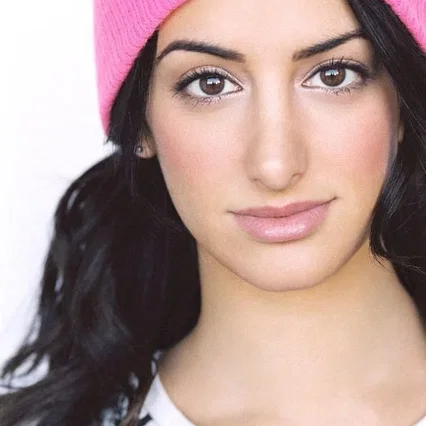  Ayden Mayeri