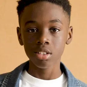 Photo star :  Alex Hibbert