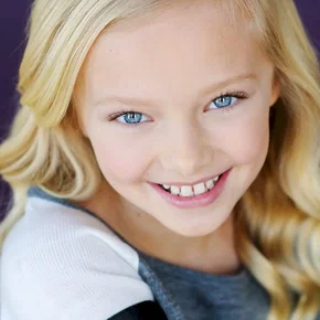 Photo star :  Amiah Miller