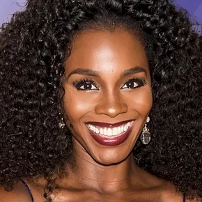 Photo star :  Deborah Ayorinde
