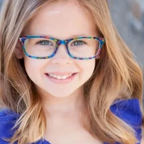 Photo star :  Maizie Smith