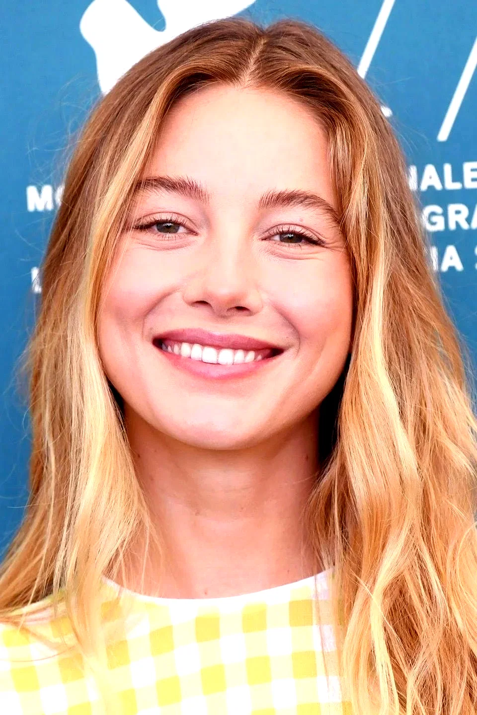  Charlotte Vega