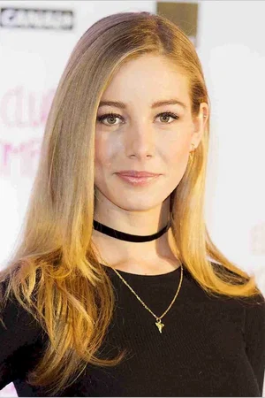  Charlotte Vega