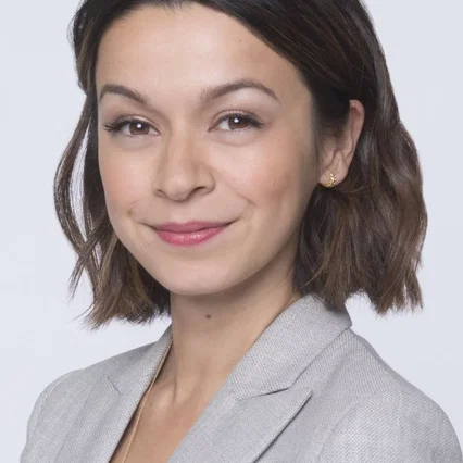  Julia Chan