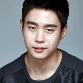 Photo star :  Kim Dong-young