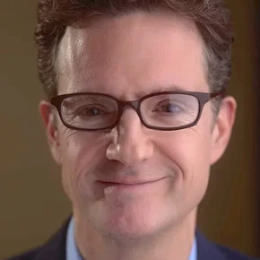 Photo star :  Michael Simon Hall