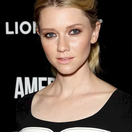 Valorie Curry