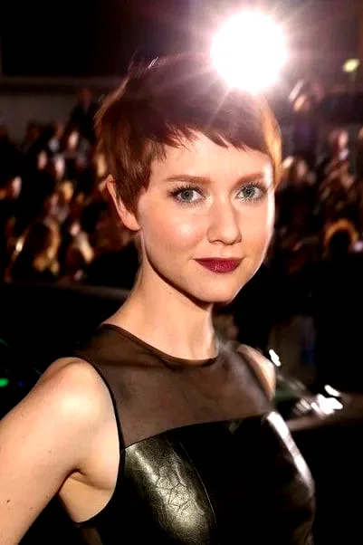 Valorie Curry