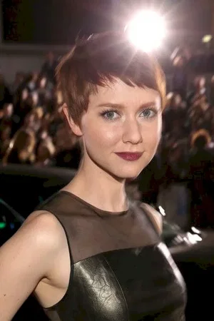 Valorie Curry photo