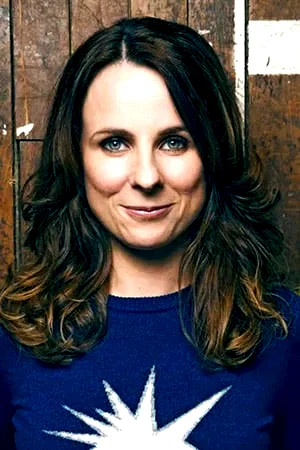  Cariad Lloyd