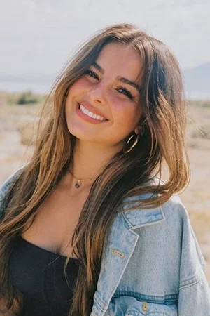  Addison Rae photo