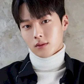 Photo star :  Jang Ki-yong