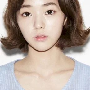 Photo star :  Chae Soo-bin