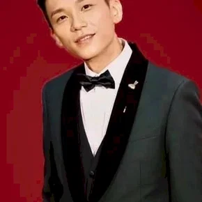 Photo star :  Lo Chun Yip