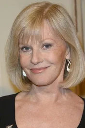  Elisa Servier