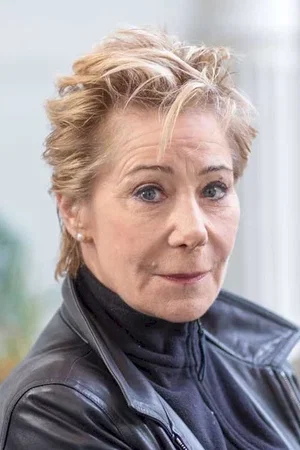 Zoe Wanamaker