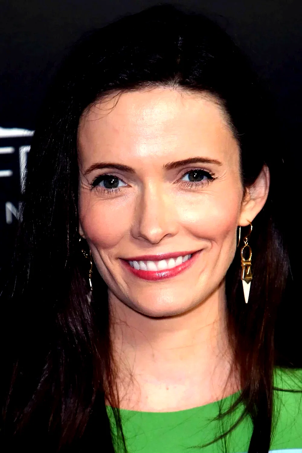  Elizabeth Tulloch