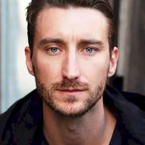 Photo star :  Tom Stokes