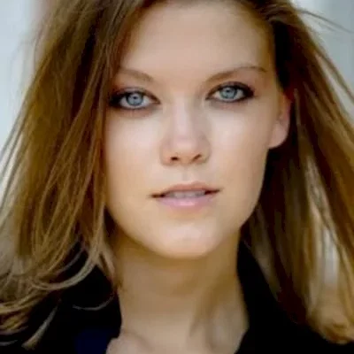  Hayley Lovitt