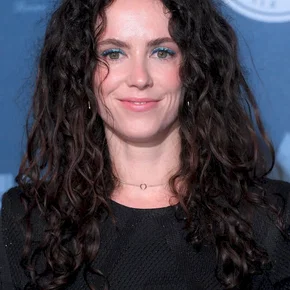 Photo star : Amy Manson