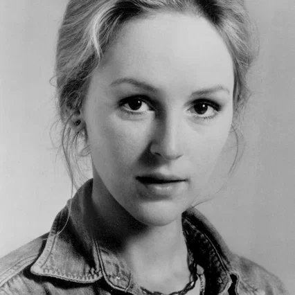  Bonnie Bedelia