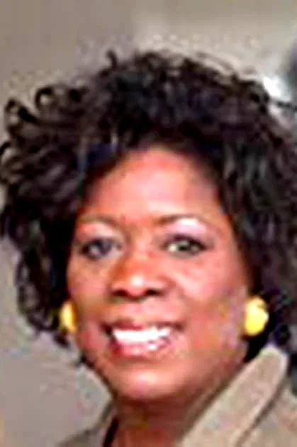  Carmen Twillie