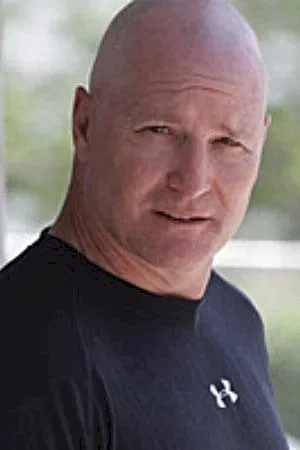  Randy Hall photo