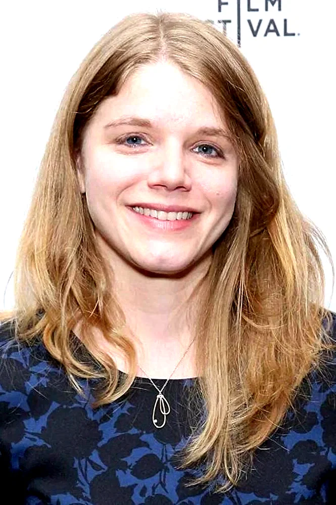  Leigh Janiak