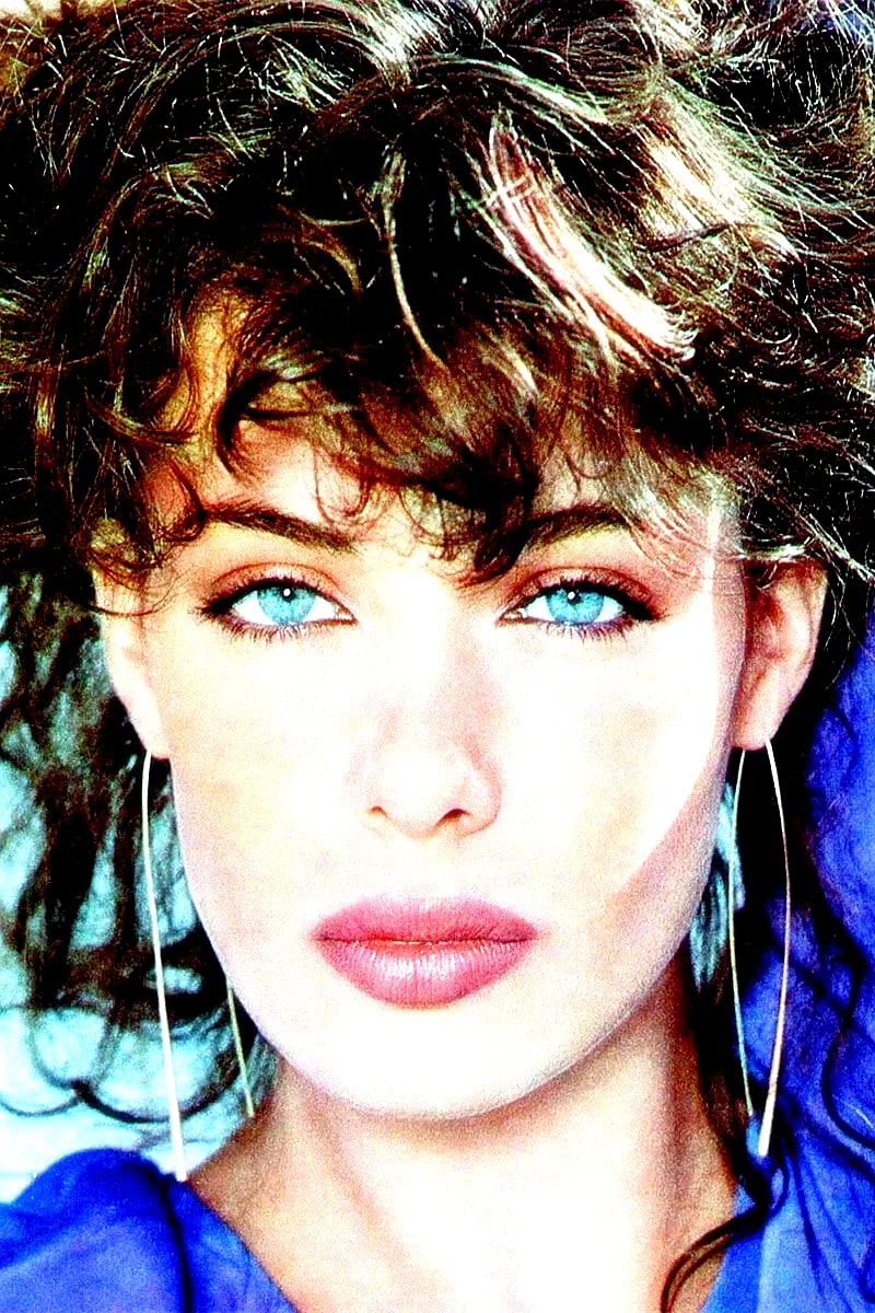  Kelly Lebrock