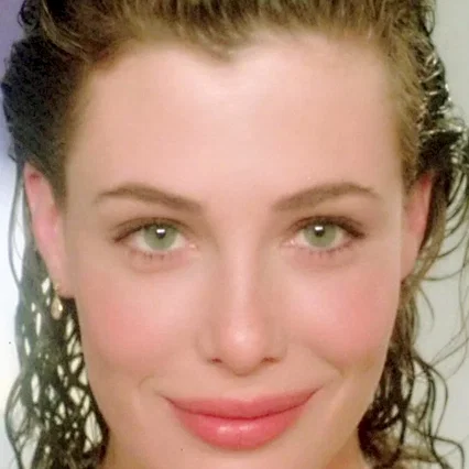  Kelly Lebrock