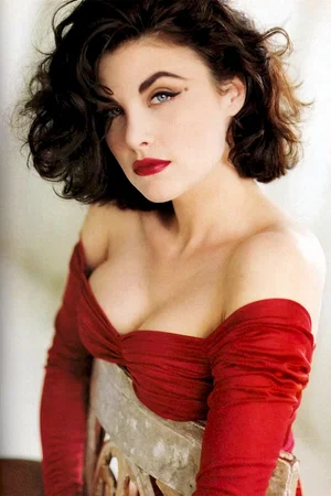  Sherilyn Fenn