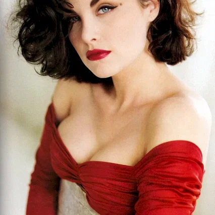  Sherilyn Fenn