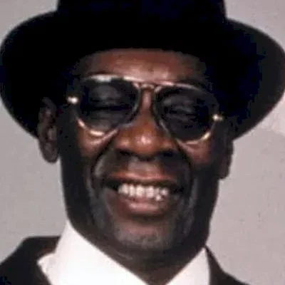  Julius Harris