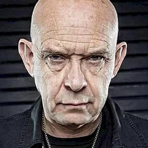 Photo star : Doug Bradley