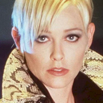  Pamela Gidley