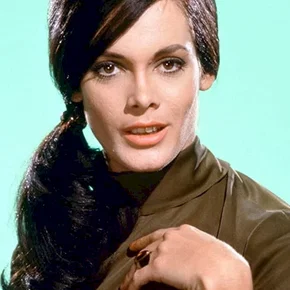 Photo star : Martine  Beswick