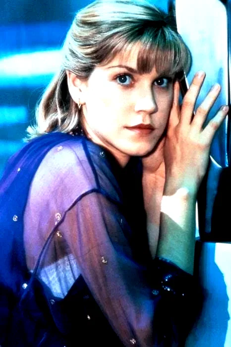 Loryn  Locklin