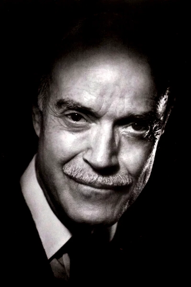 Keene Curtis