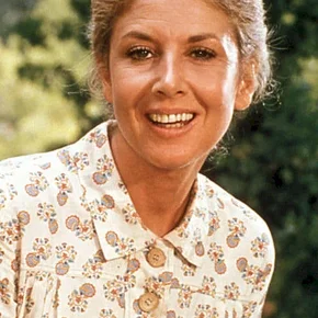 Photo star :  Michael Learned
