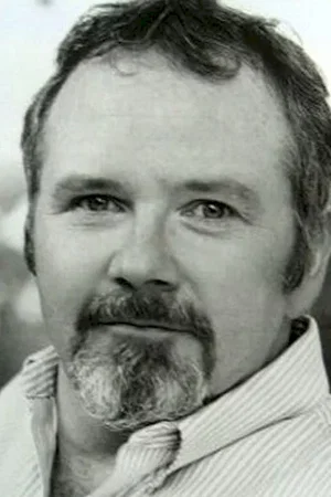  Tom Riis Farrell photo