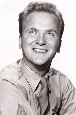 Kevin O'Morrison photo