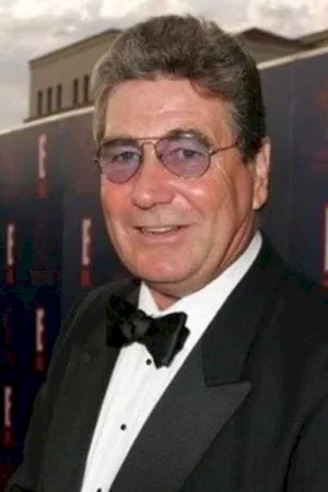  Vic Armstrong photo
