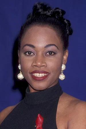 Regina Taylor photo