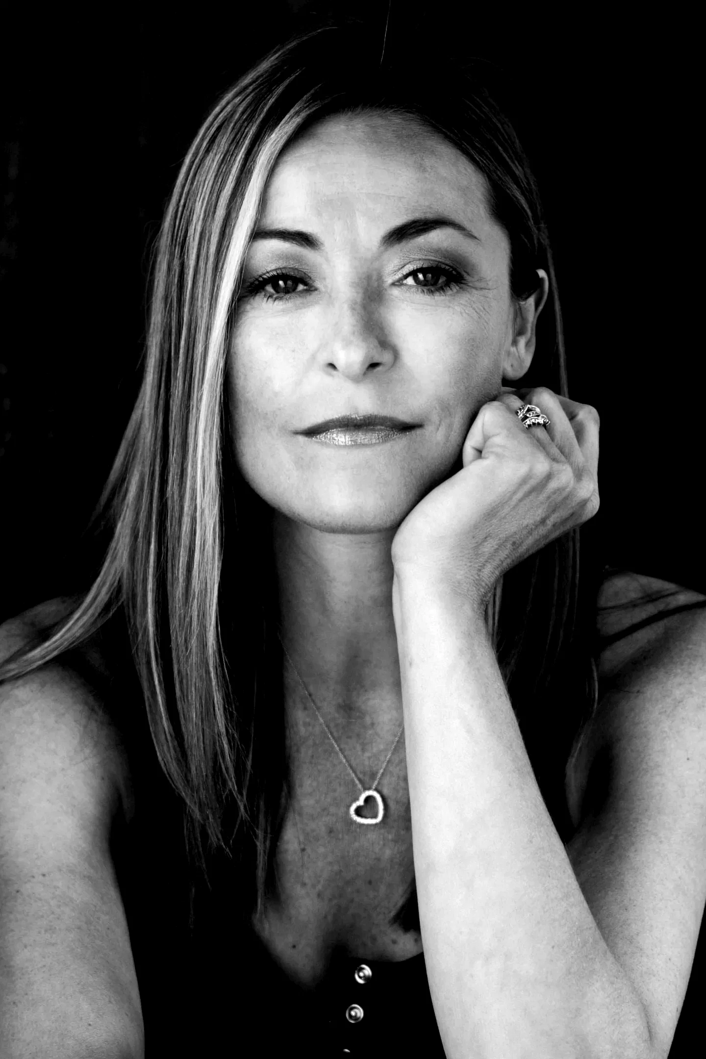  Amanda Donohoe