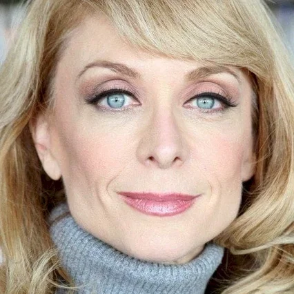  Nina Hartley
