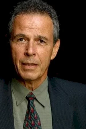 Robert Lesser photo