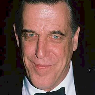  Fred Gwynne