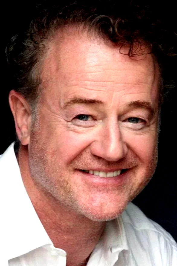  Owen Teale